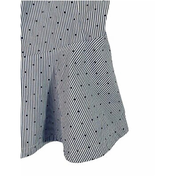 26W Lane Bryant Cotton Peplum Print Top with Asymmetrical Hem and Zipper Detail - Picture 9 of 17